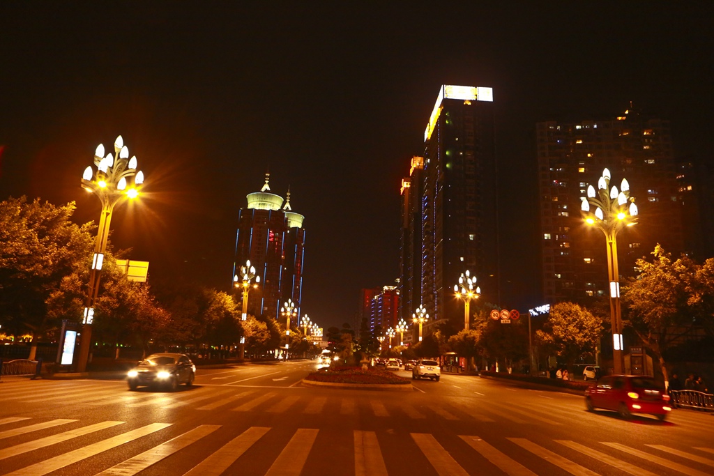 乐山时代广场夜景