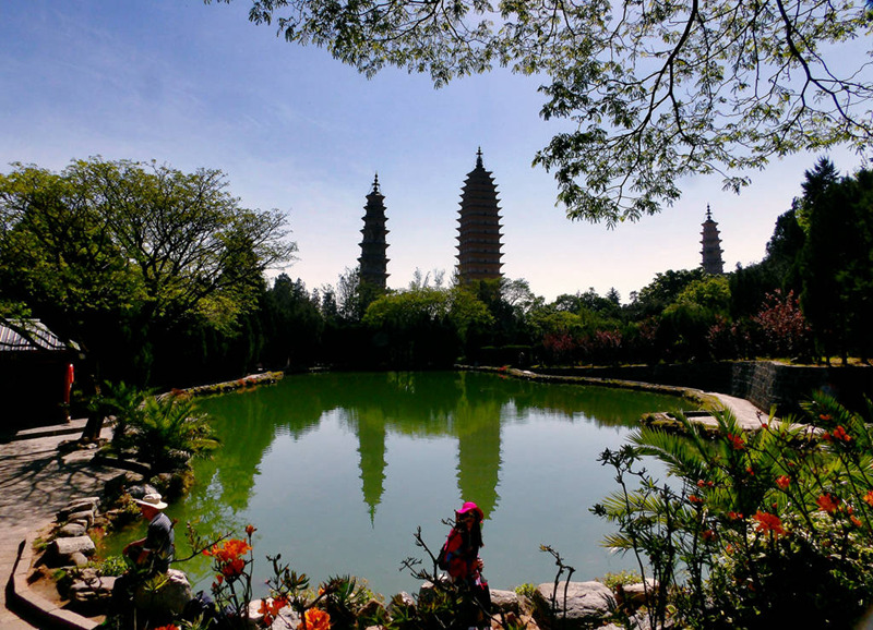 17《水映三塔寺》.JPG