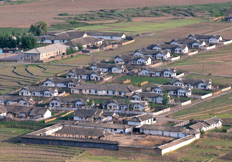北朝鲜民居DSC_0201_副本_副本.jpg
