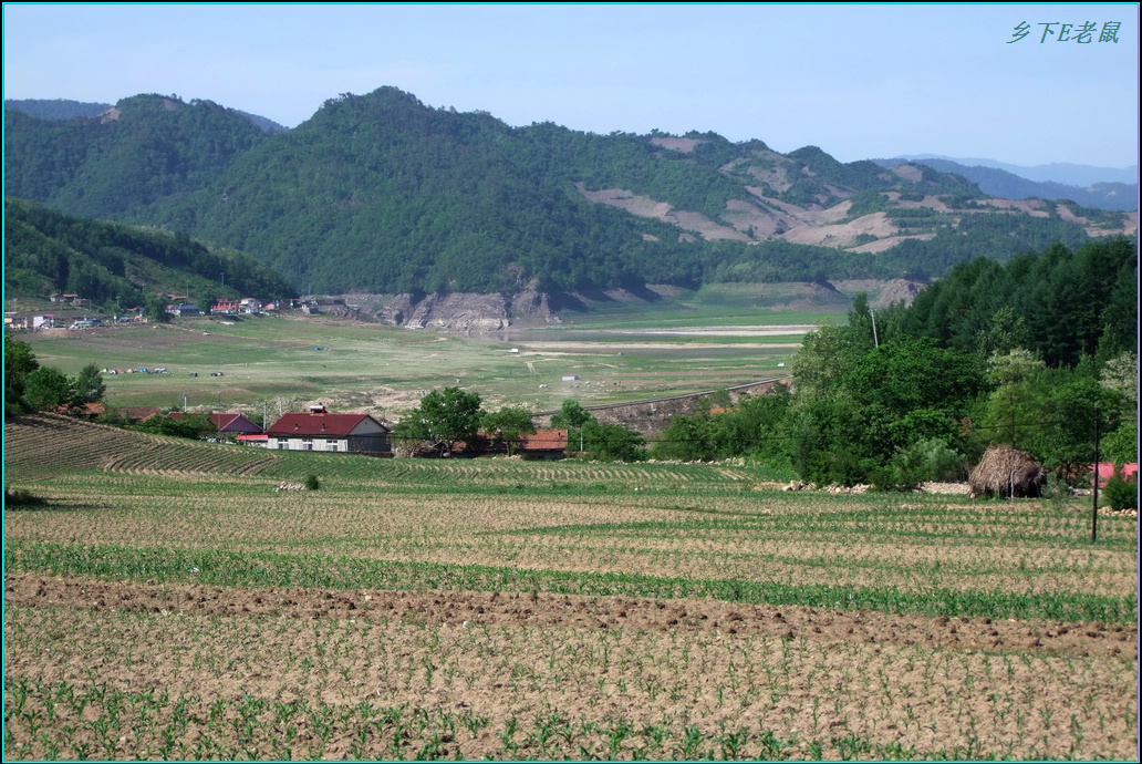 绿江山村1.jpg
