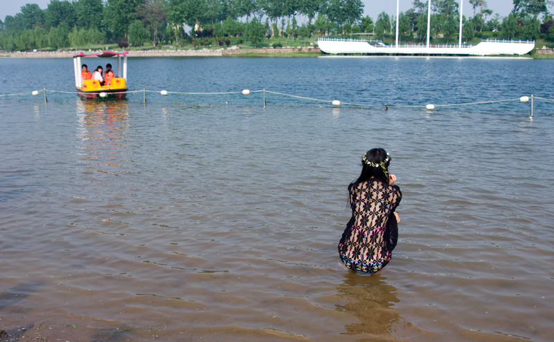 亲水.jpg