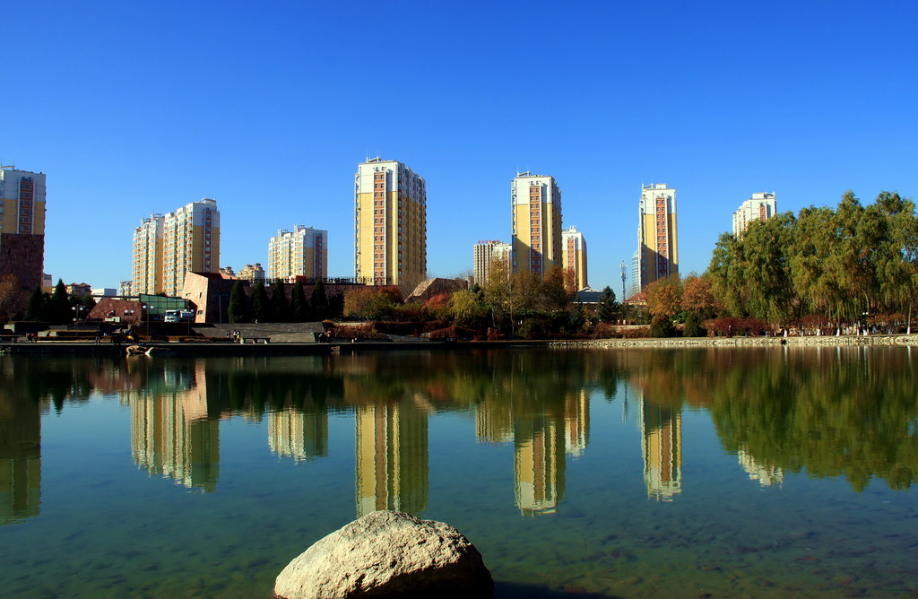 160915t5g8f0m00yzy217l.jpg