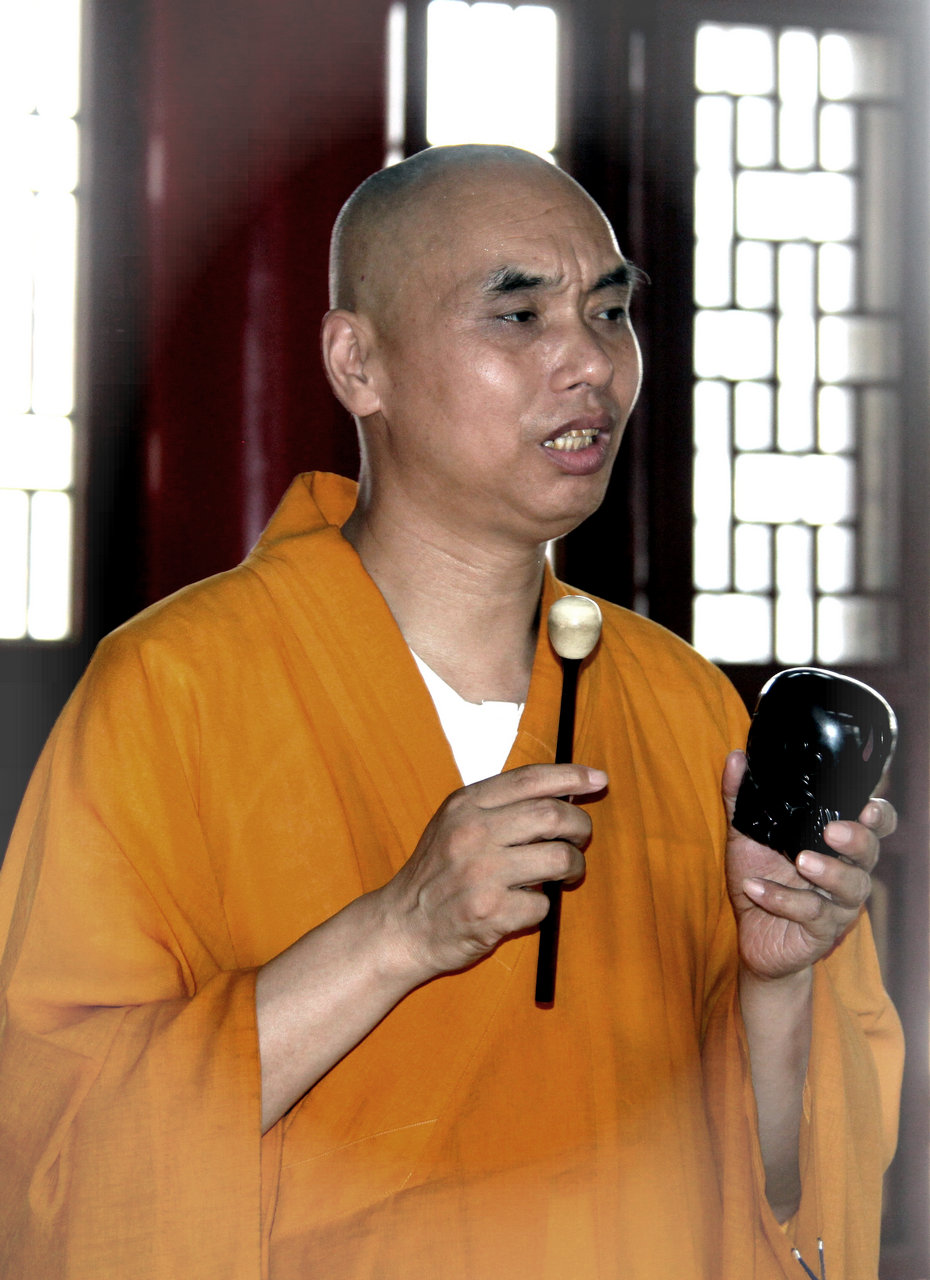 IMG念经的僧人_4452.JPG