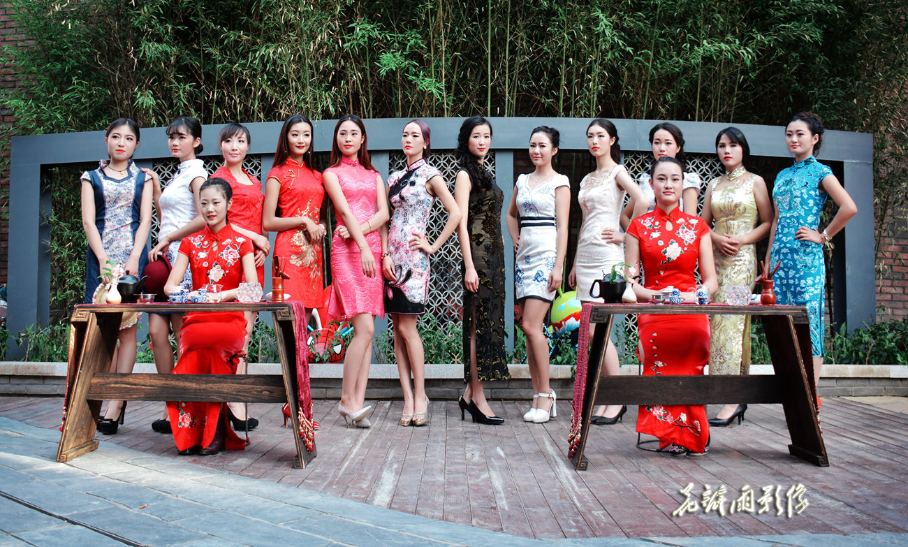 旗袍秀-倪川德摄影作品 (1).jpg
