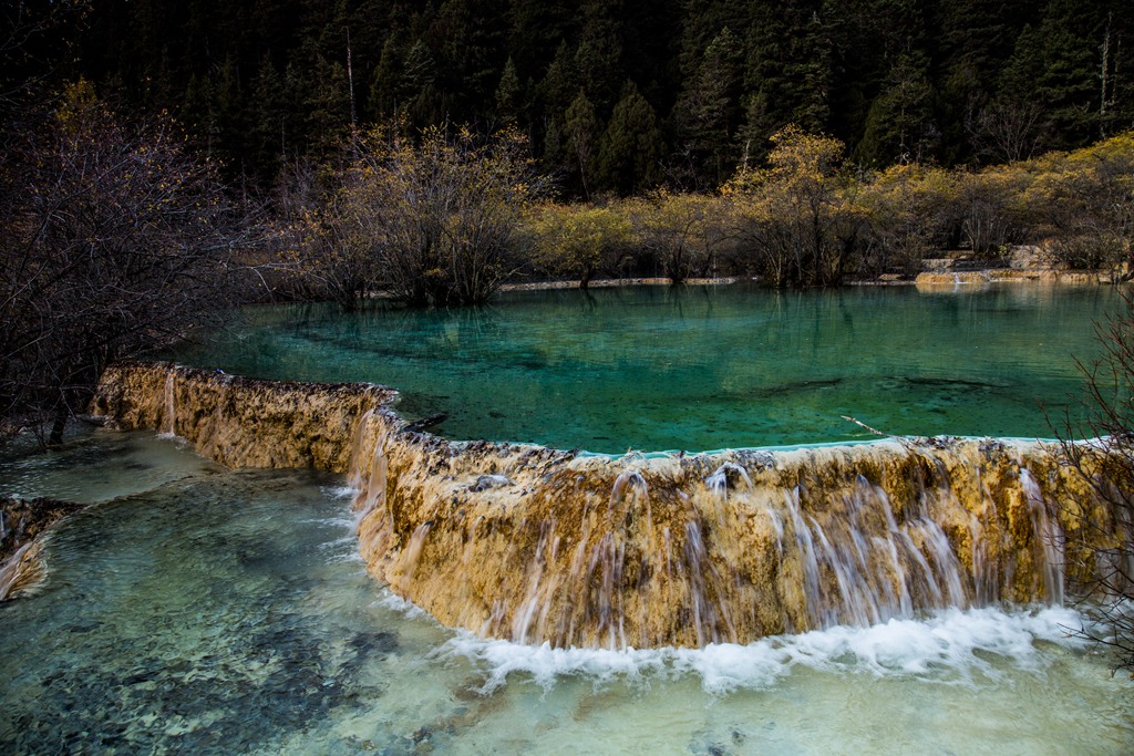 黄龙山水