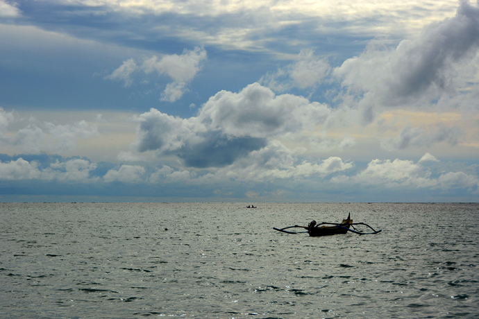 船与海