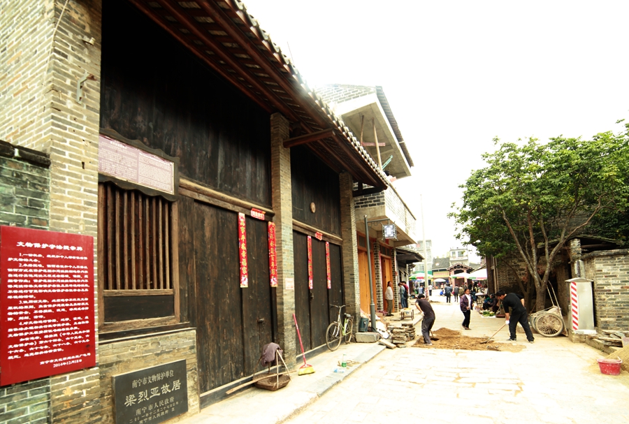 B33.JPG