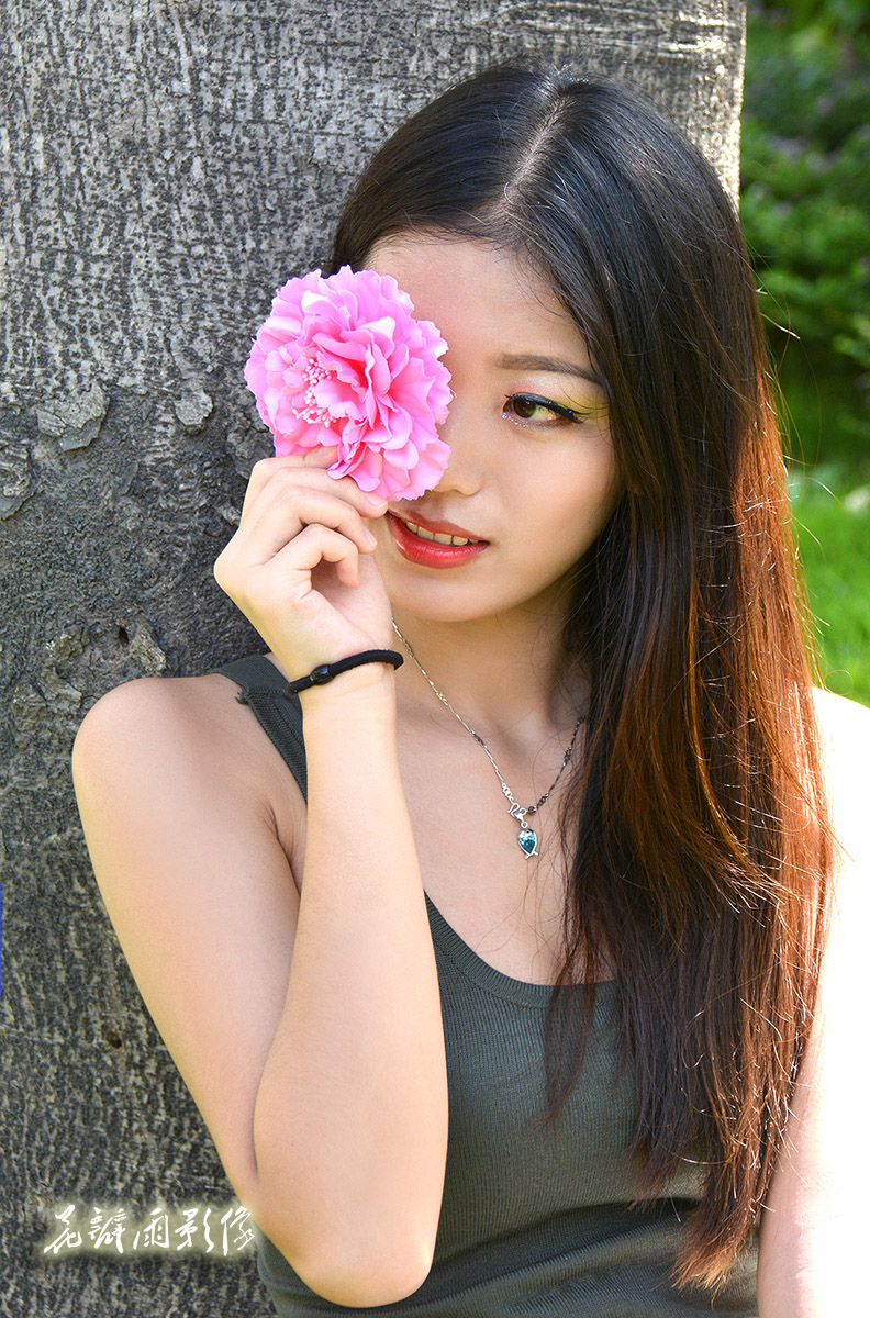 《媚》倪川德-摄影，电话：13002815745.jpg