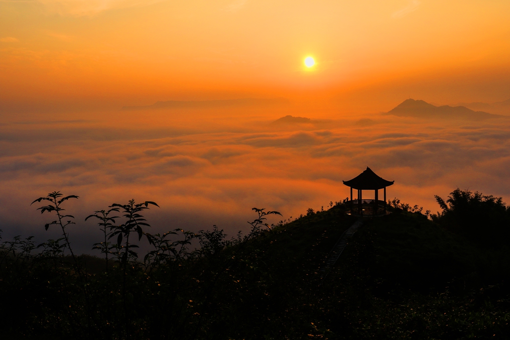 日出花椒山.JPG