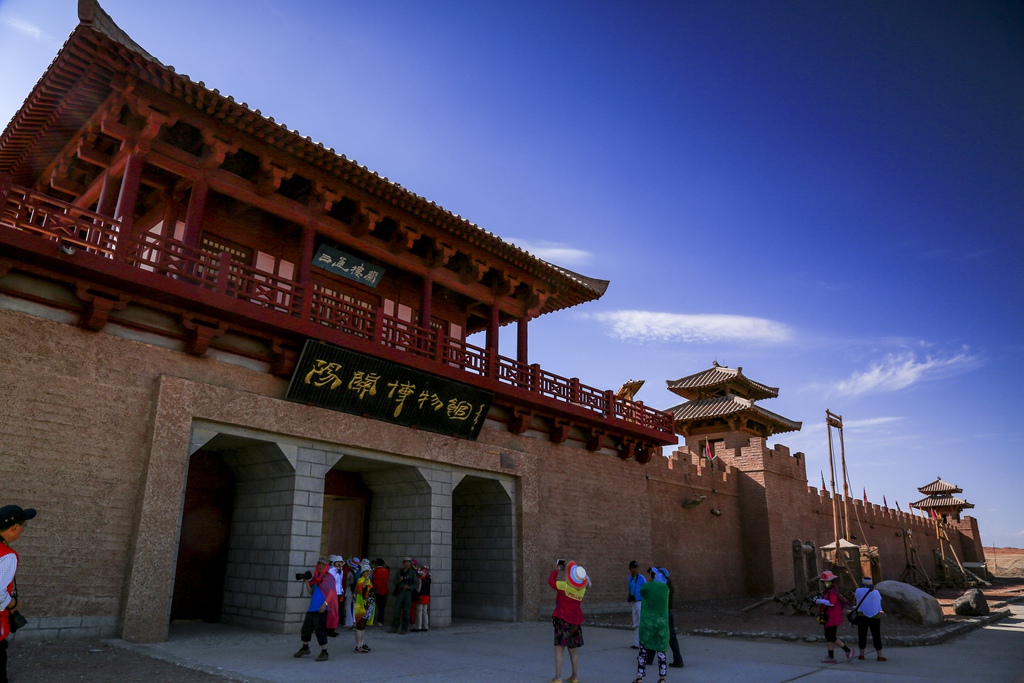 阳关遗迹感沧桑