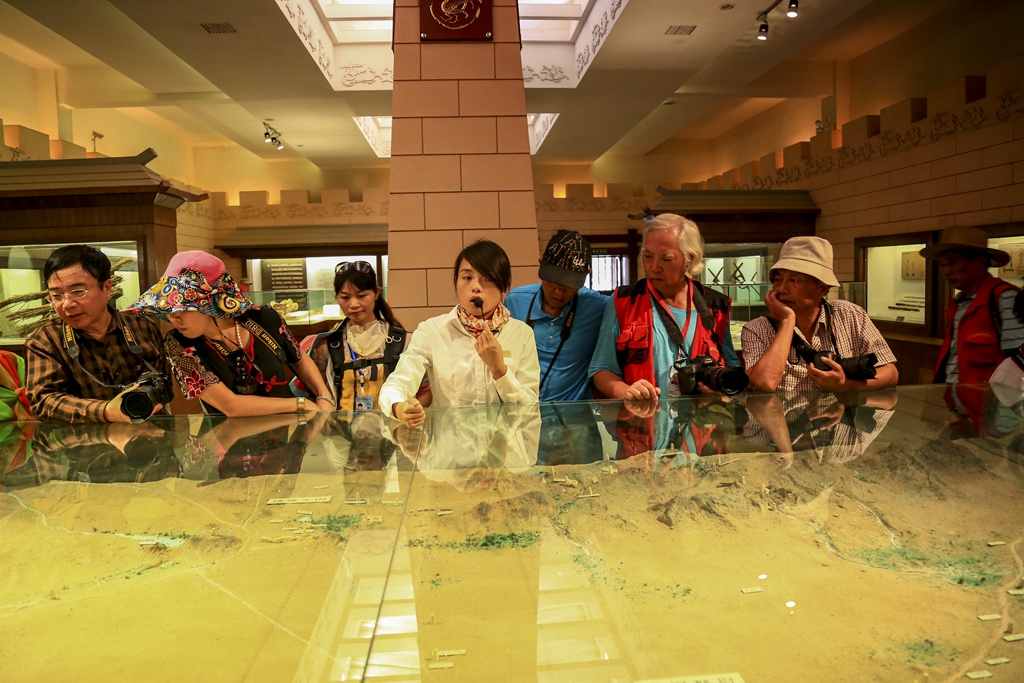 阳关遗迹感沧桑