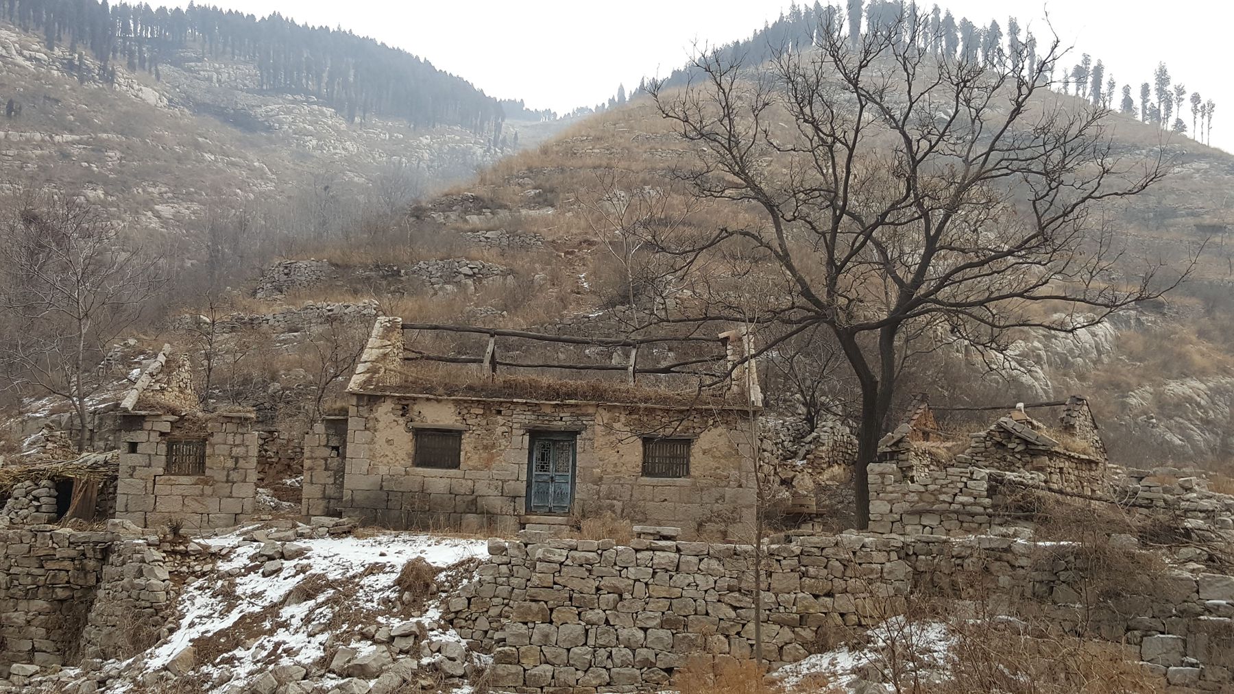 5.曾经的智慧，曾经的建设，曾经的辛苦，这些都成了过往烟云。_副本_副本.jpg