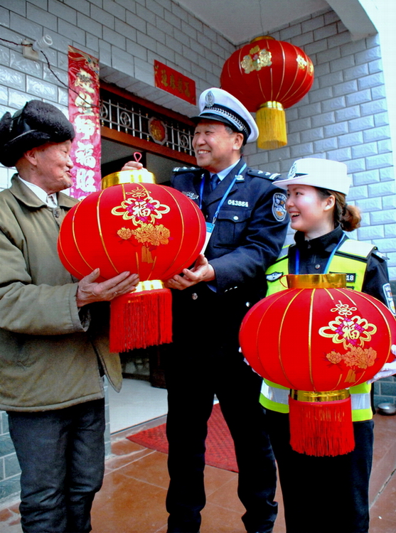 《送上新春的祝福》(胡波) (1).jpg