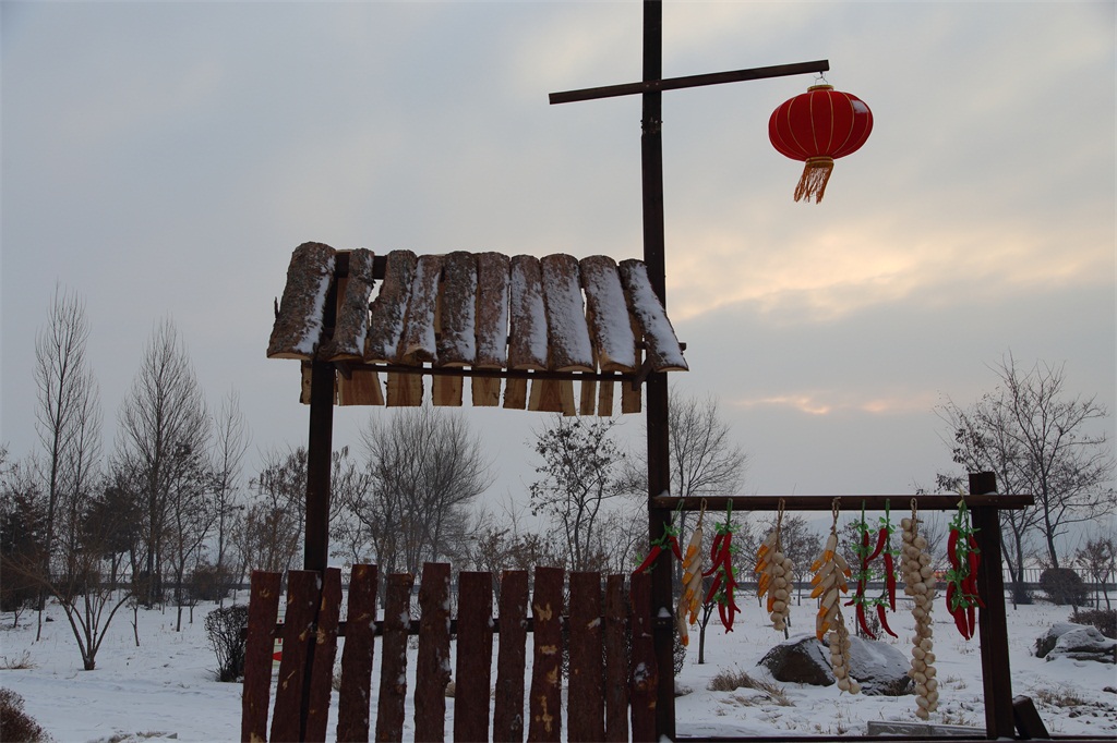 红灯瑞雪兆丰年
