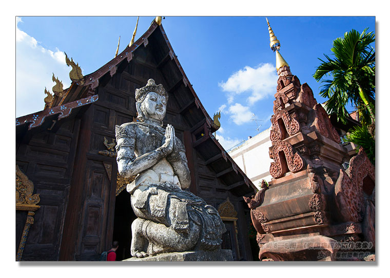 宗教信仰专辑8--5图-2《泰国庙殿外南传佛像》--支箭-独创用杆撑相机拍摄.jpg