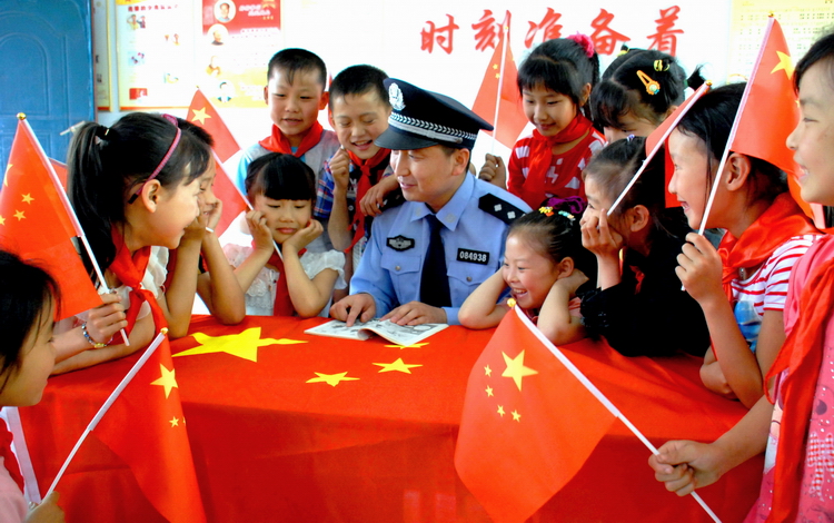 《五星红旗我为你自豪》_0345 (1).JPG