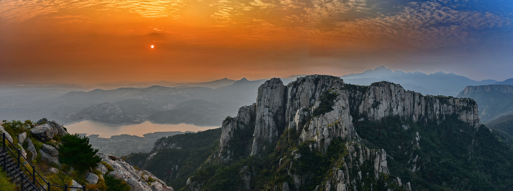 天崮山日出.jpg