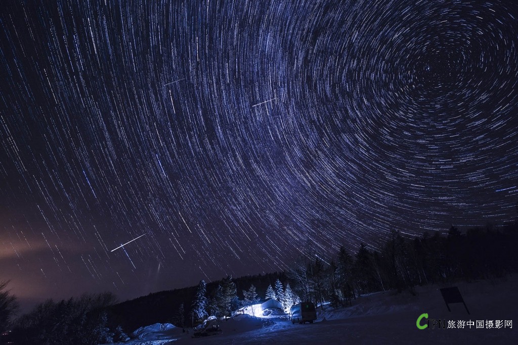 雪岭星轨-1_1.jpg