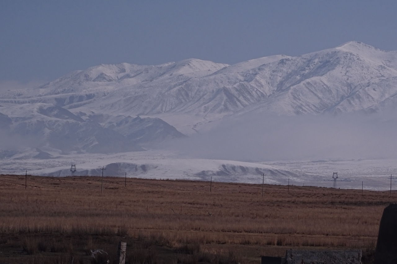 车上抓拍的山水风景4011.jpg
