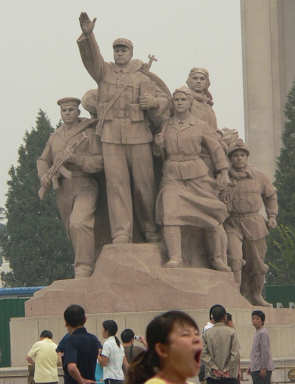 雕像...jpg