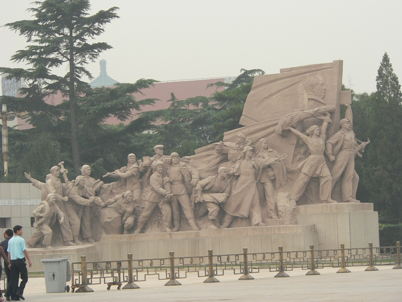 雕像1.jpg