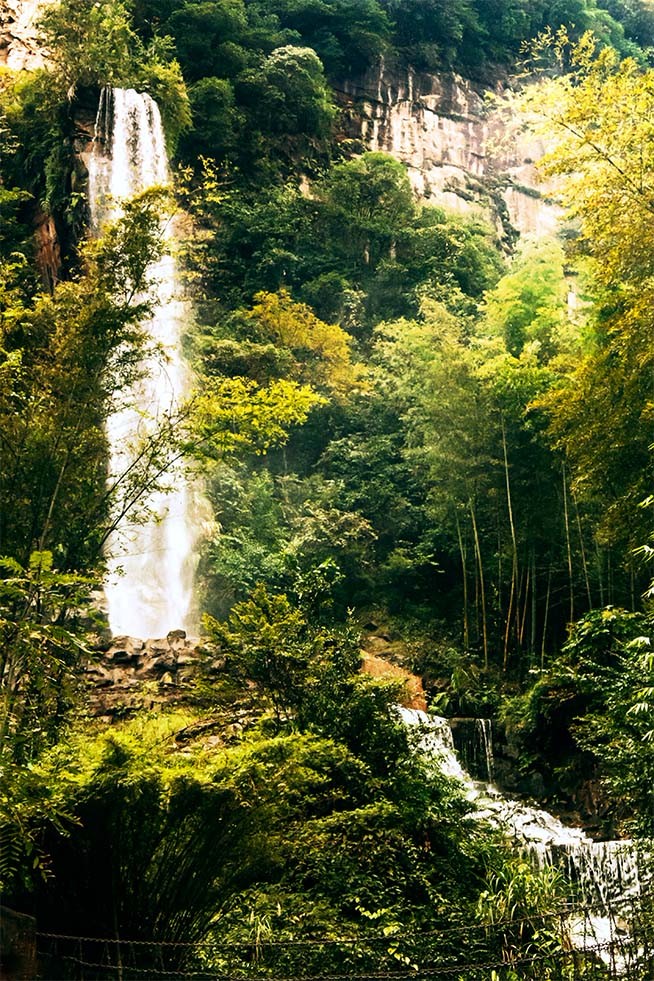 宝峰湖