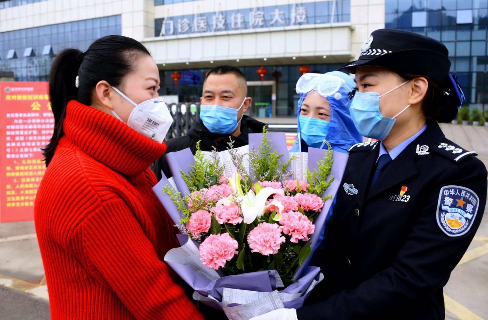 03《康复—共同的心愿》胡波）（2020年2月3日下午摄于四川省南充市中心医院嘉陵区医院（电话：15882636110_8155.JPG