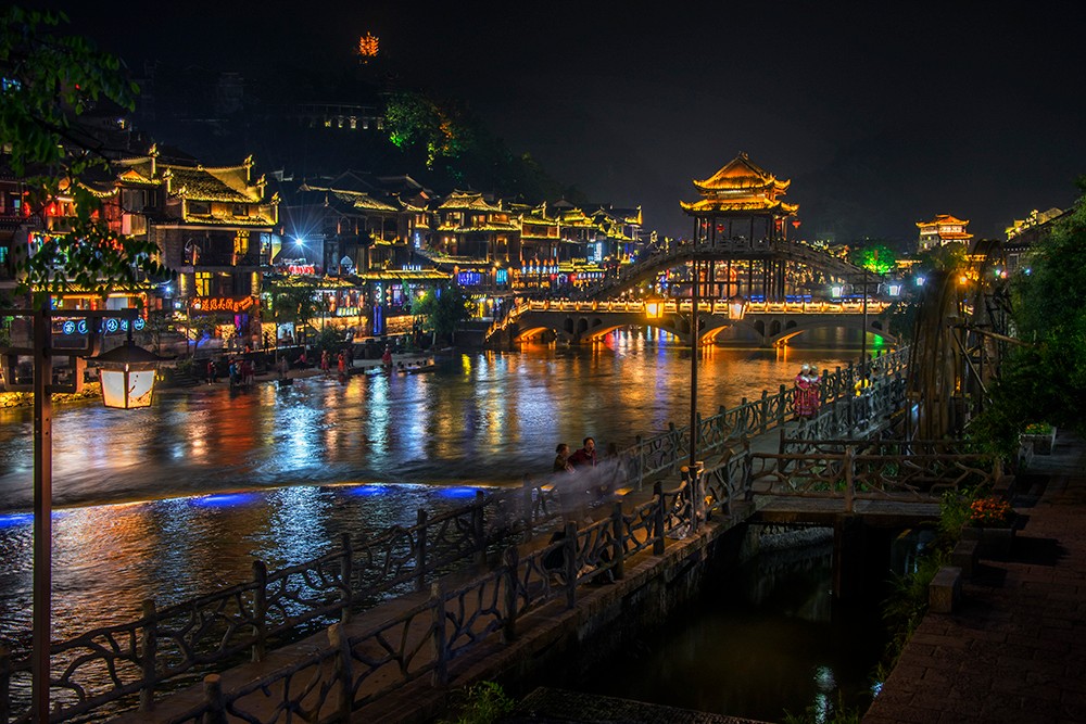 凤凰古城夜