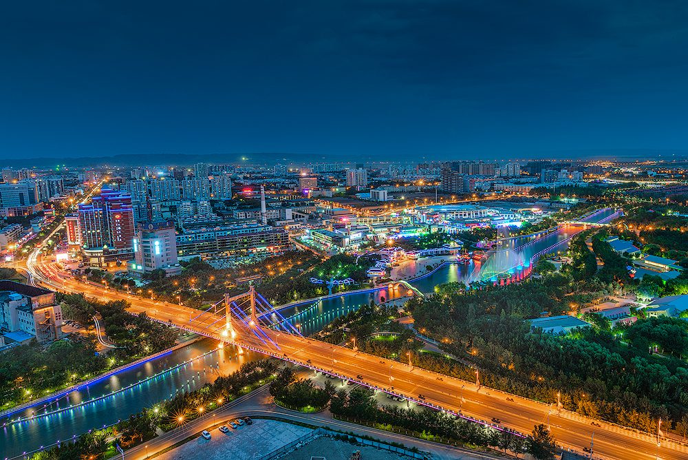 《油城夜色》