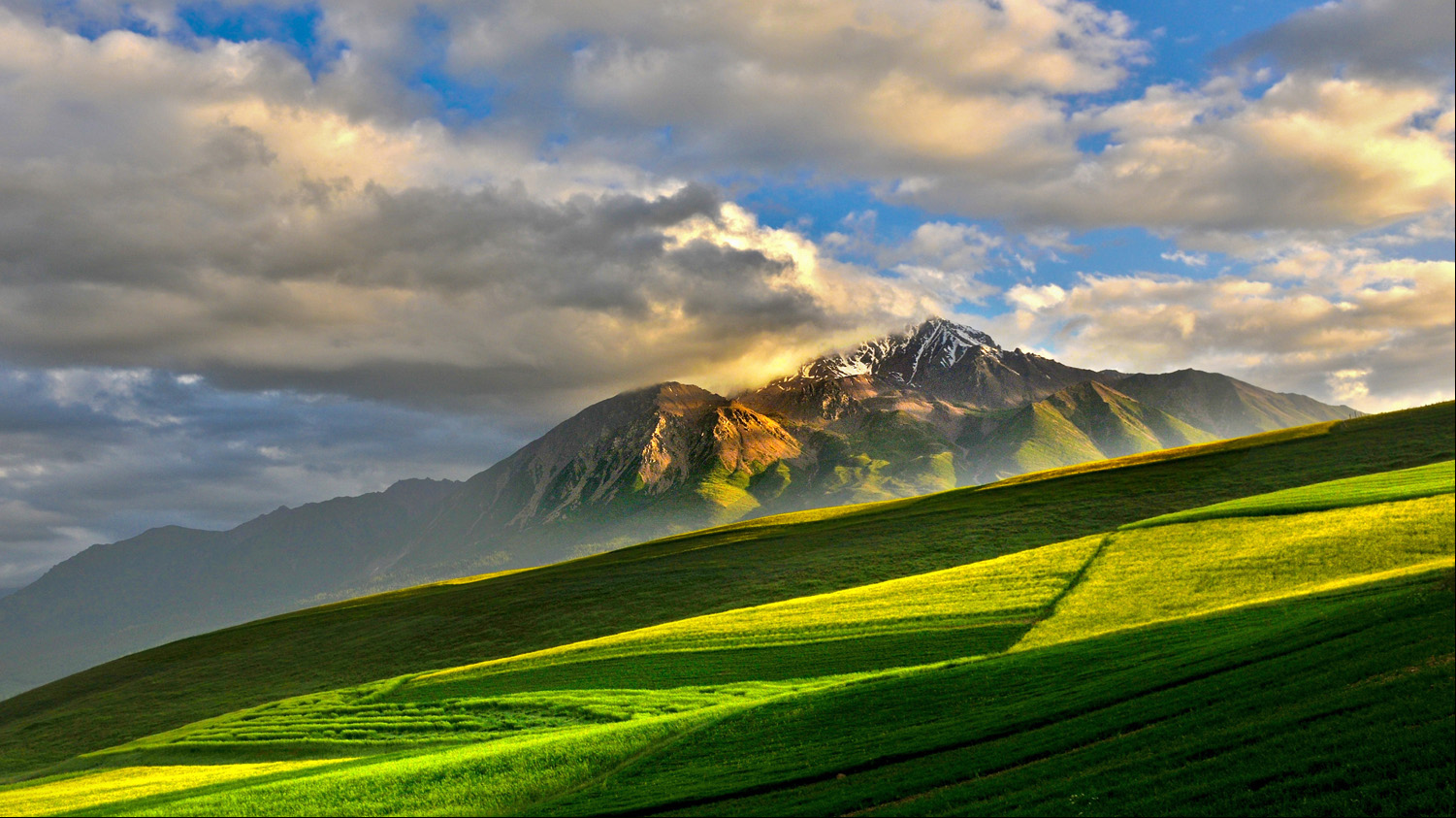 醉美卓尔山（16：9）.jpg