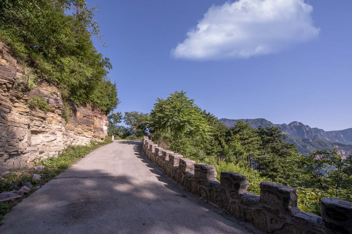 RAW_3301_1.jpg