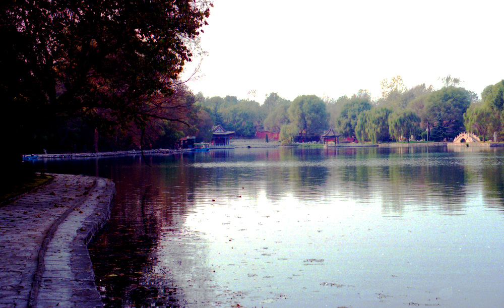 2004.10.30老龙湾4.jpg