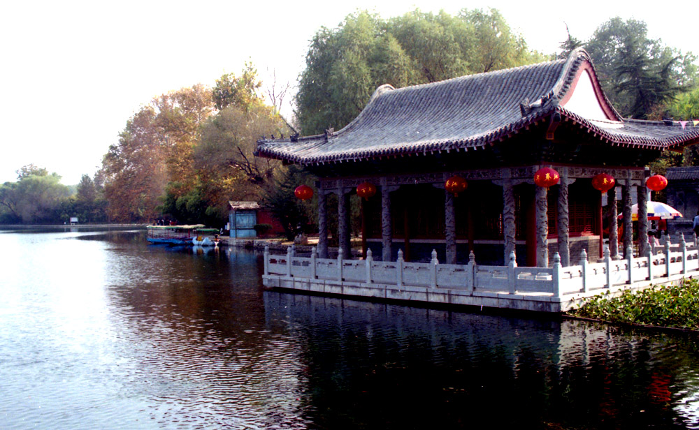 2004.10.30老龙湾10.jpg