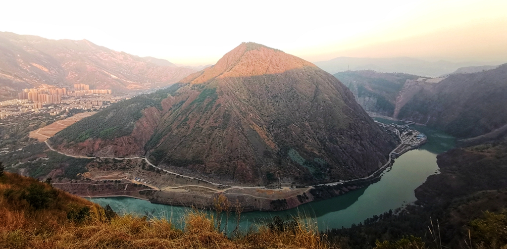 a05b118fa723ea2f65142cf10f692e5.jpg