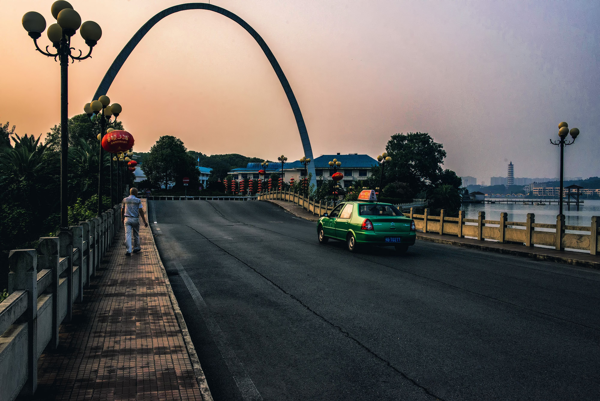 DSC_2051-2.jpg
