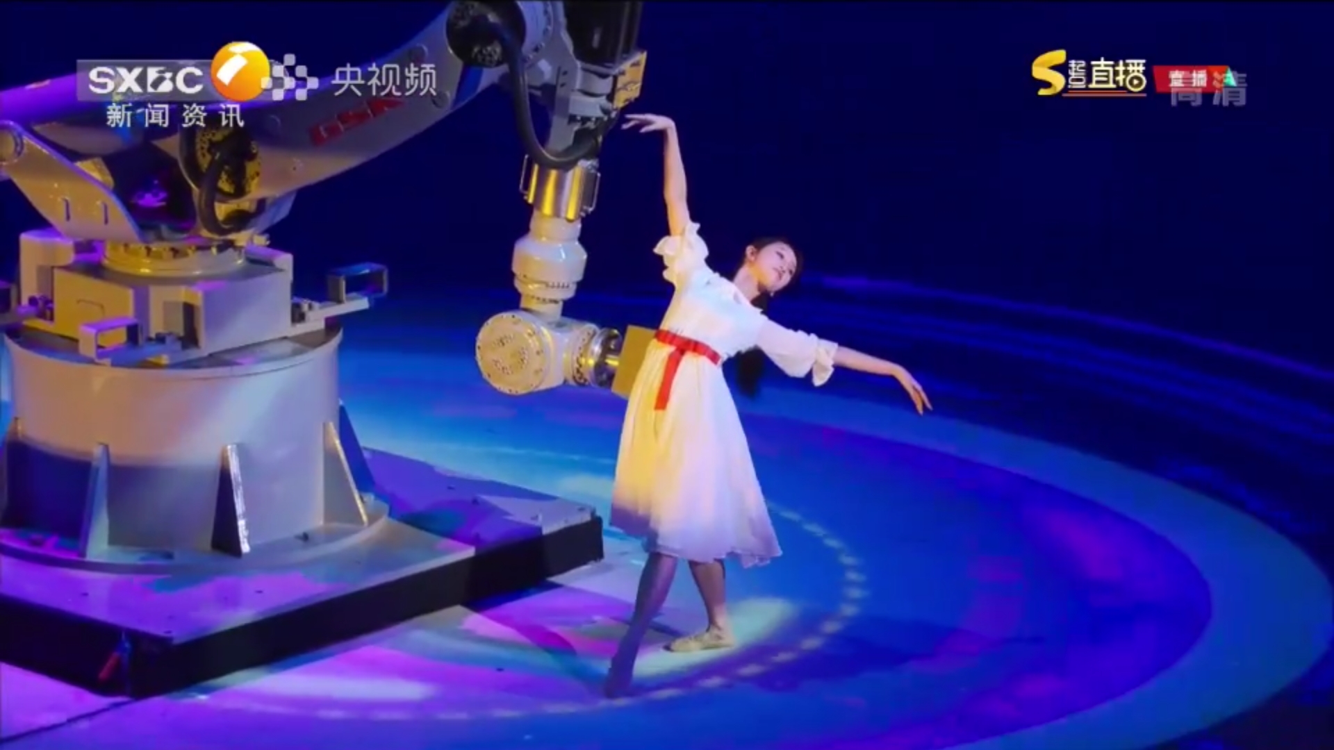 Screenshot_20211029_205821_com.cctv.yangshipin.app.androidp.jpg