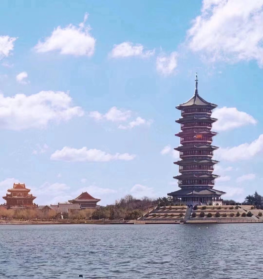 眺望万佛塔