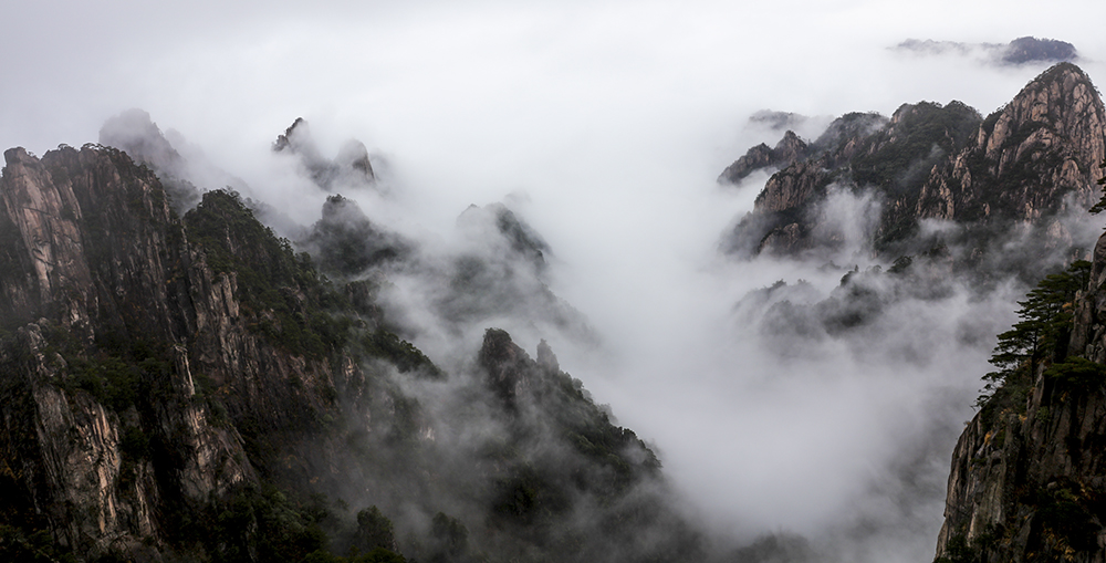 《水墨黄山》摄影：冯迈春15639609988.jpg