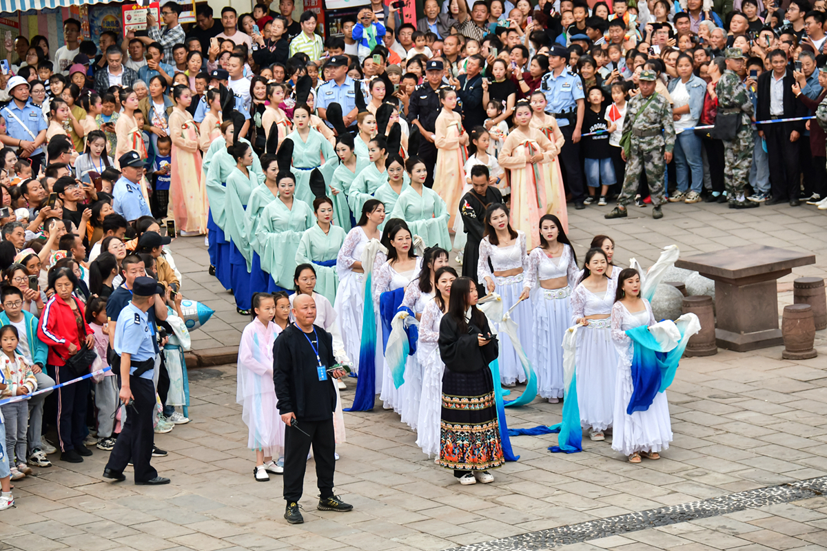 古装巡游8.JPG