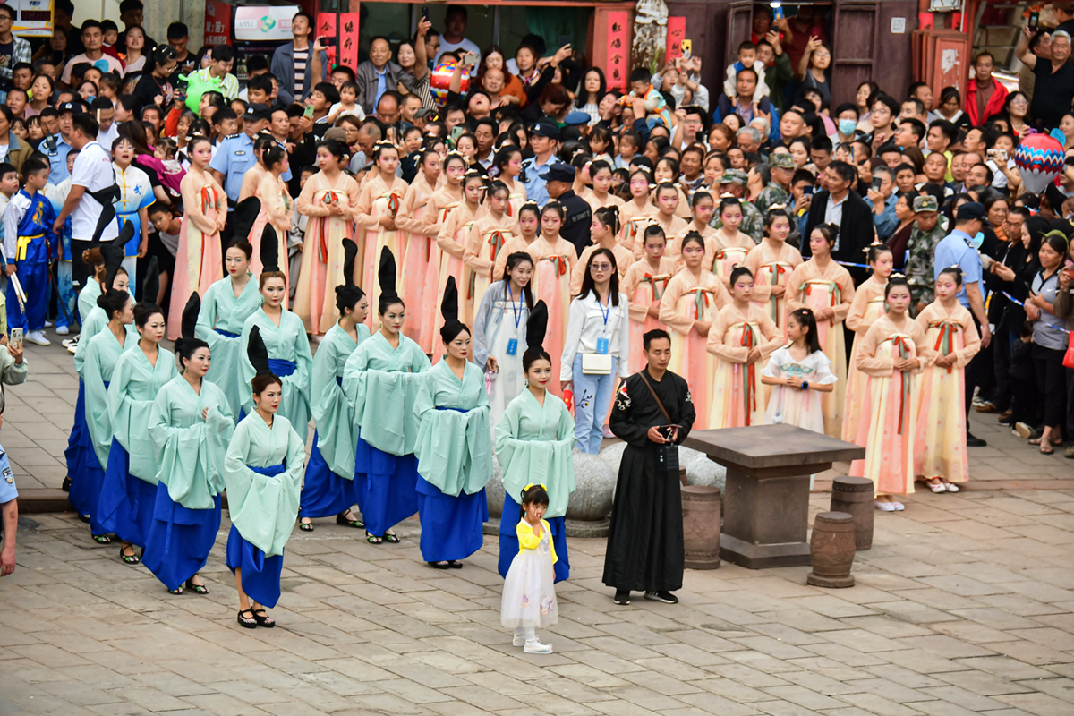古装巡游10.JPG
